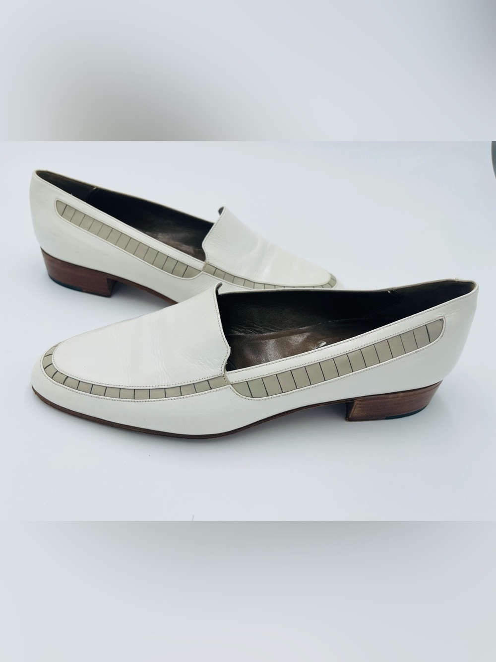 Men’s Carlton Bally White Leather Slip-On Loafers size 10